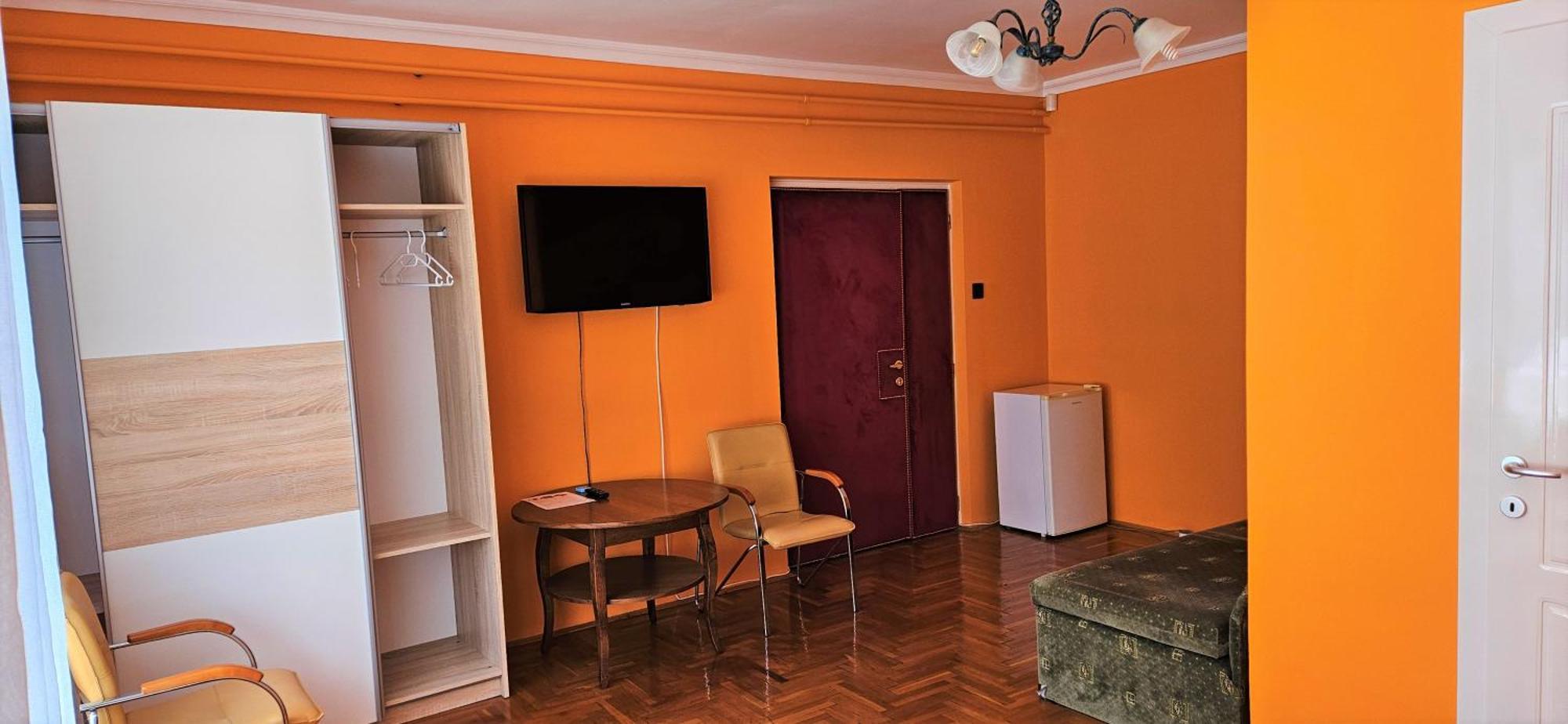 Alex'S Apartman & Panzio Hajduszoboszlo Ngoại thất bức ảnh